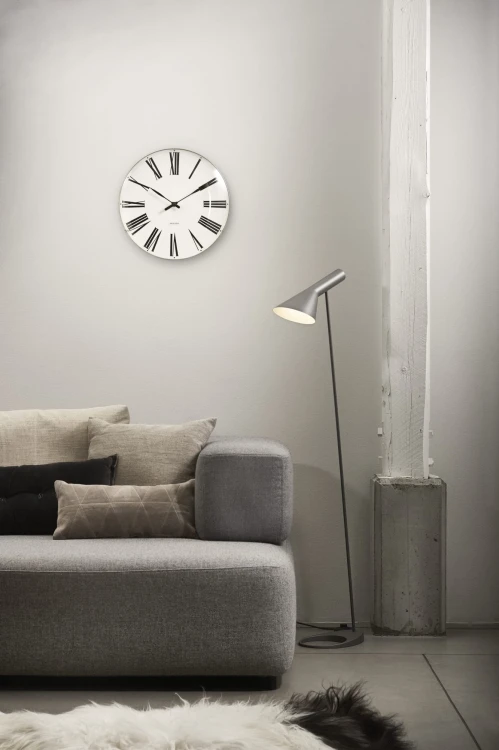 zegar, zegar wiszący Arne Jacobsen