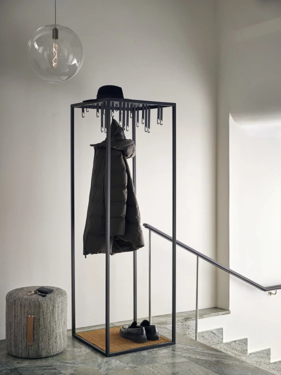 wieszak podłogowy, wieszak Design House Stockholm