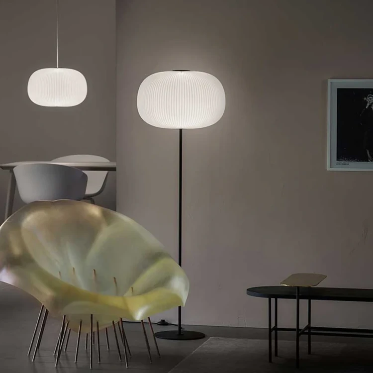lampa  podłogowa, lampa  Le Klint