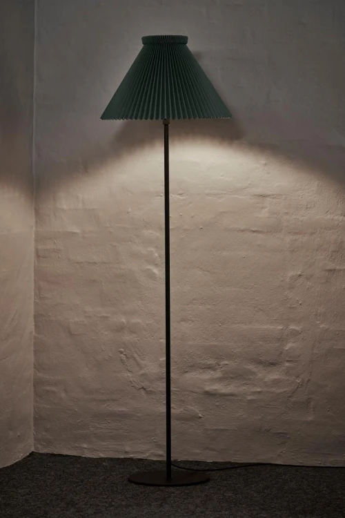 lampa podłogowa, lampa Le Klint