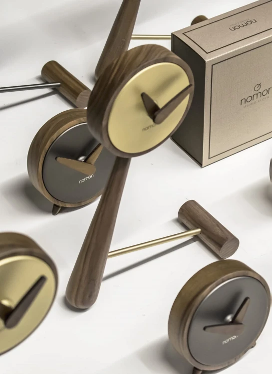 zegar stołowy, zegar stojący  Nomon