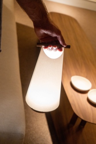 lampa stołowa, lampa bezprzewodowa Nomon