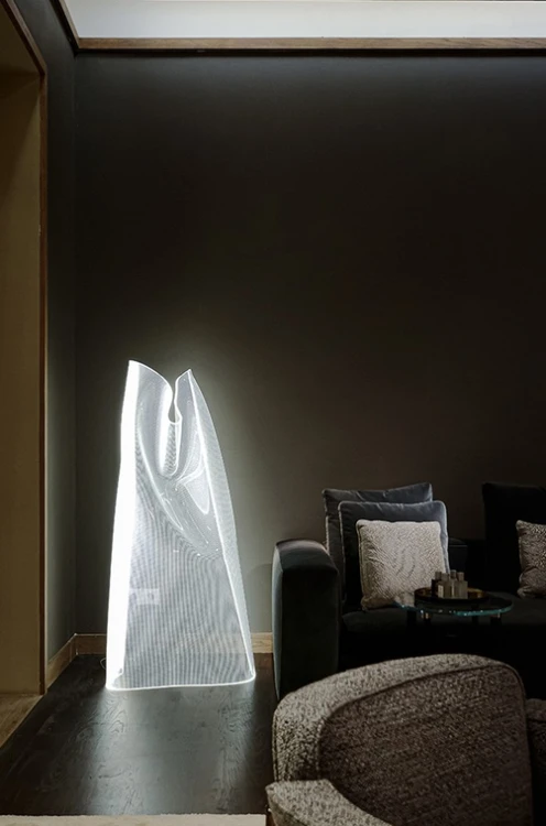 lampa podłogowa, lampa Parachilna